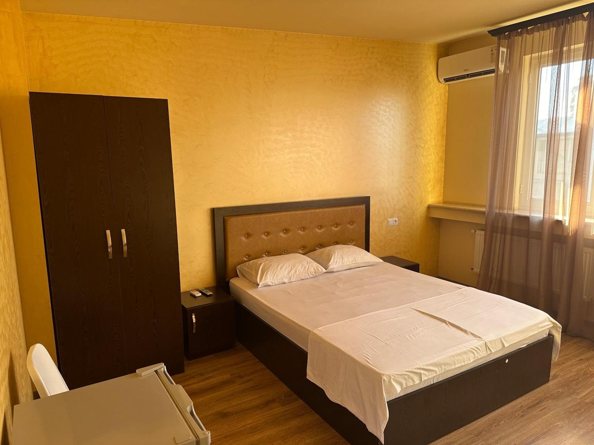 Express Hotel Yerevan Exterior photo
