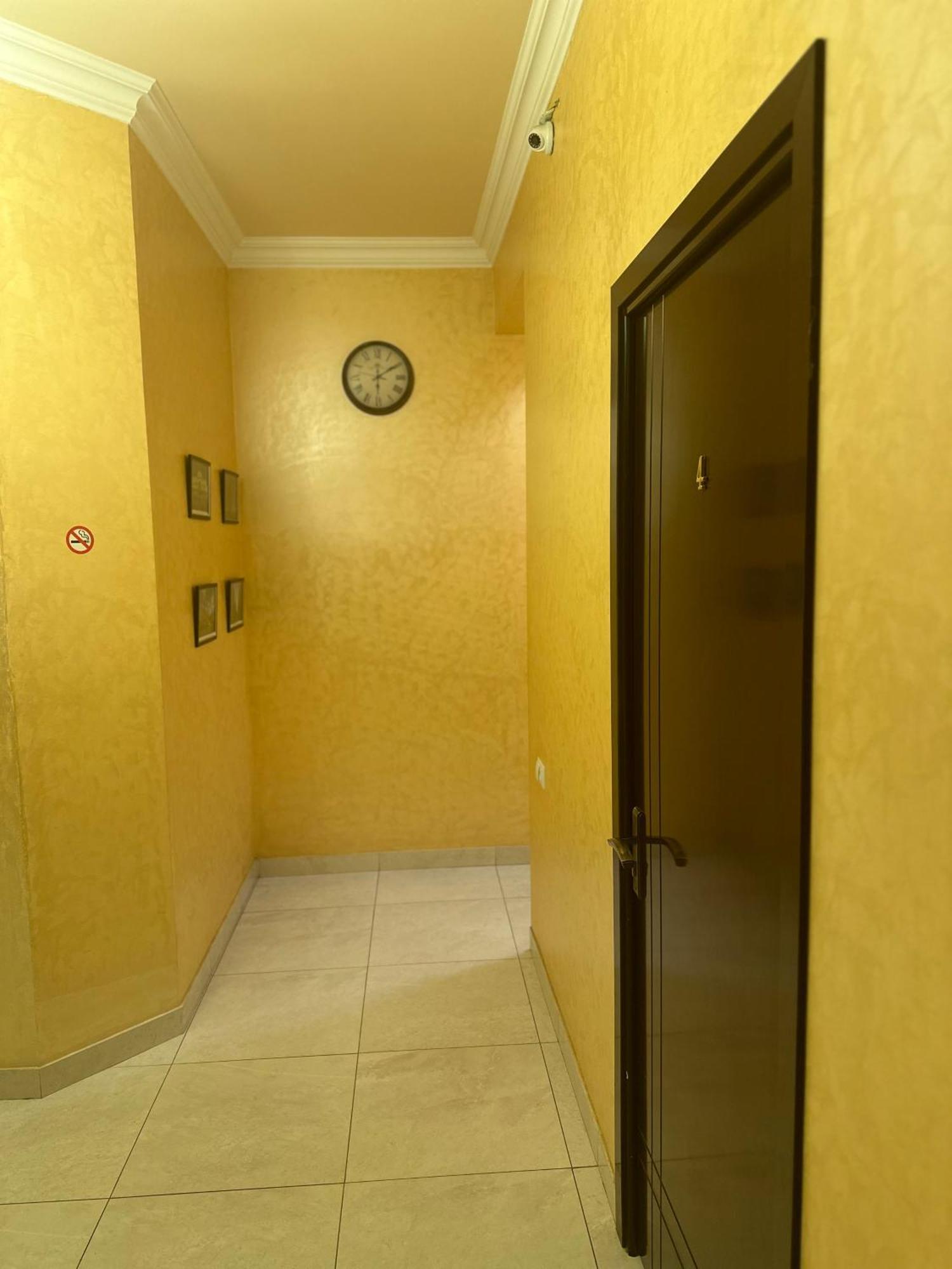 Express Hotel Yerevan Exterior photo