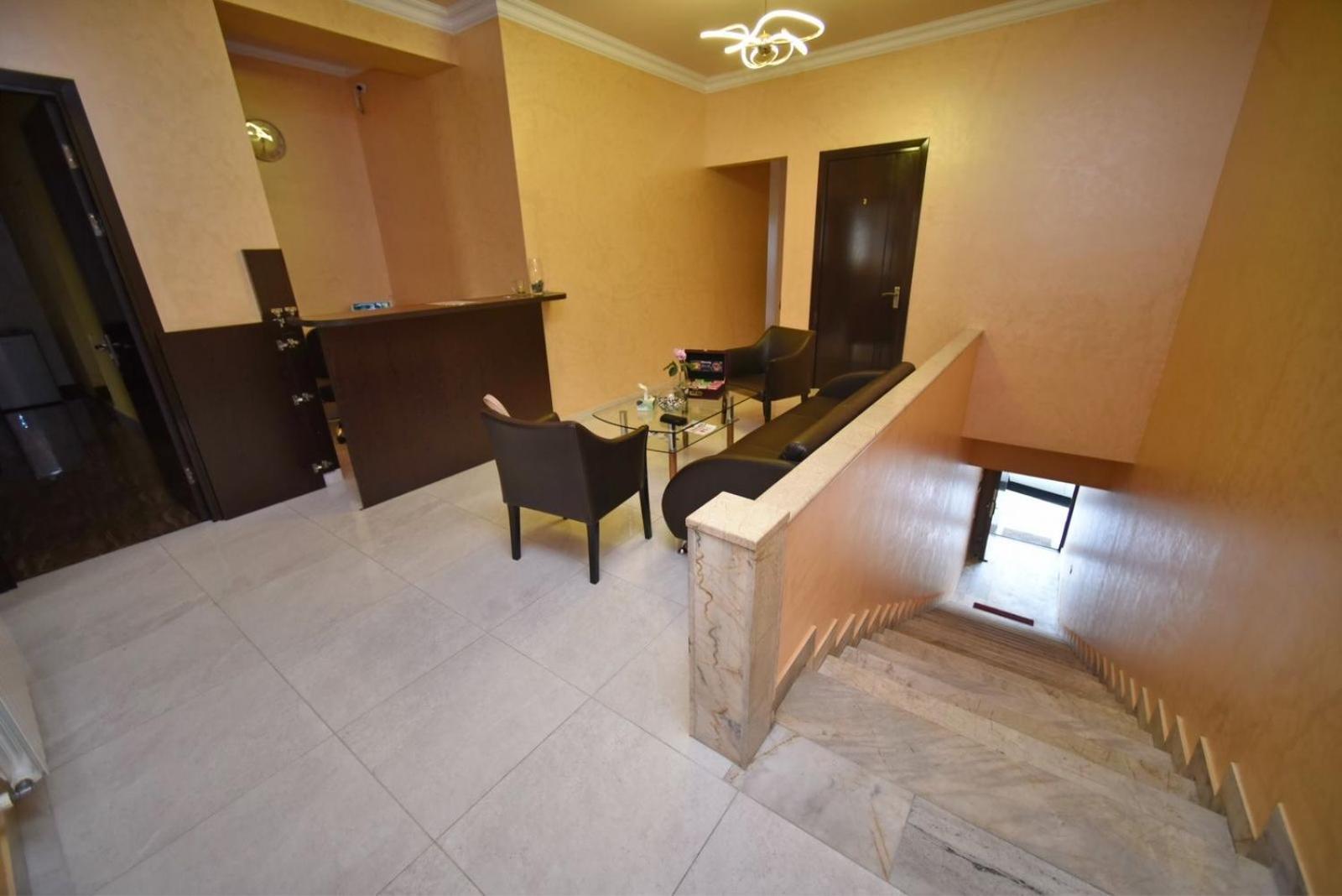 Express Hotel Yerevan Exterior photo