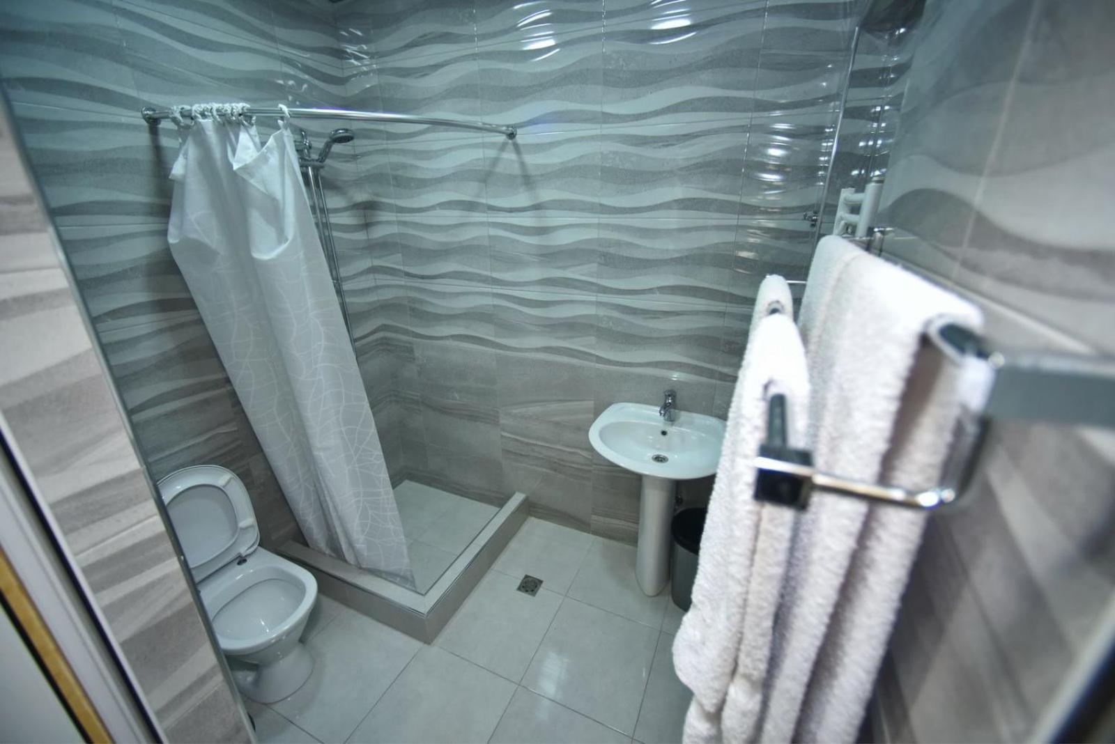 Express Hotel Yerevan Exterior photo